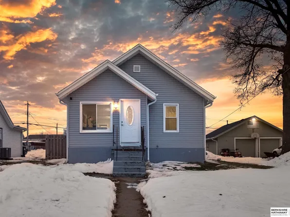 4531 Weir St, Omaha, NE 68117