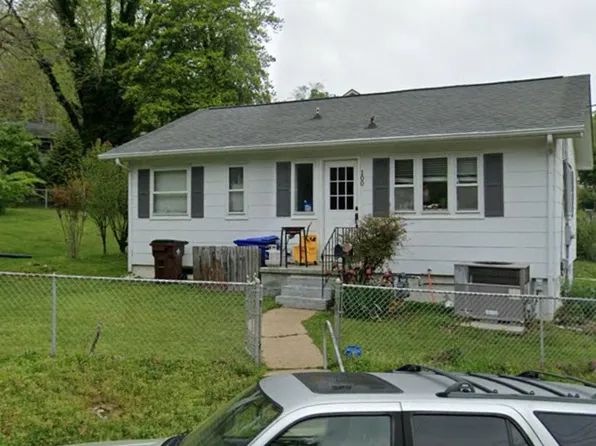 100 Darwin Ln, Oak Ridge, TN 37830