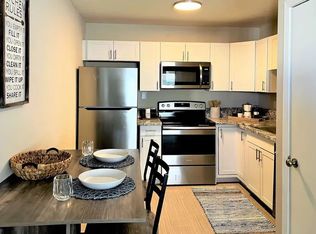 Westside Commons - Beautiful One and Two Bedroom Available NOW! - ONE MONTH FREE!!, Tucson, AZ 85745