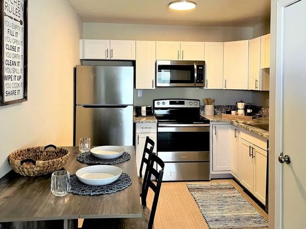 1335-1351 W Saint Marys Rd #1351-105