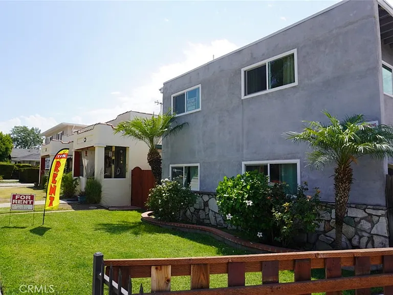 428 E Foothill Blvd — Photo 1