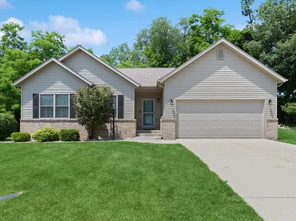 450 Carefree Ct, Niles, MI 49120