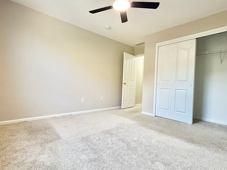 771 Chanticleer — Photo 21