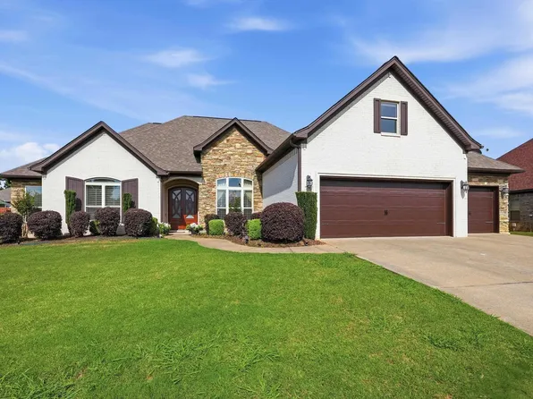 3221 Robbins Dr, Bryant, AR 72022
