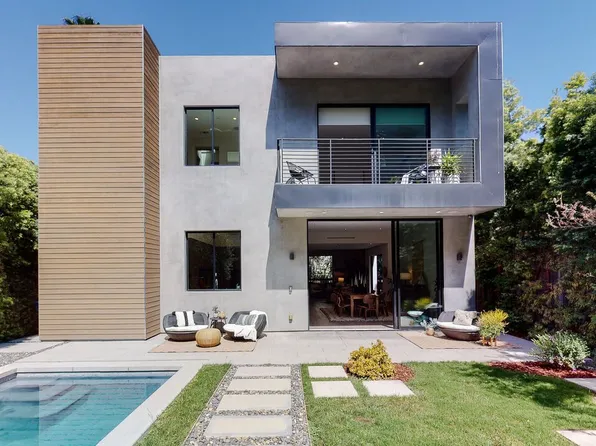701 Huntley Dr, West Hollywood, CA 90069