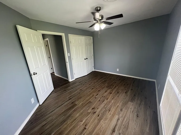 525 E Caney St #B — Photo 34