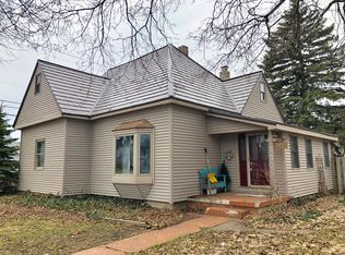 420 S Court Ave, Gaylord, MI 49735