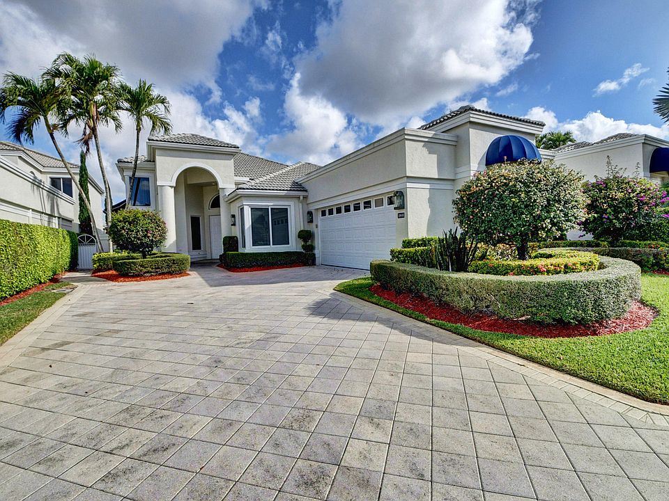 Home For Sale In Broken Sound Country Club