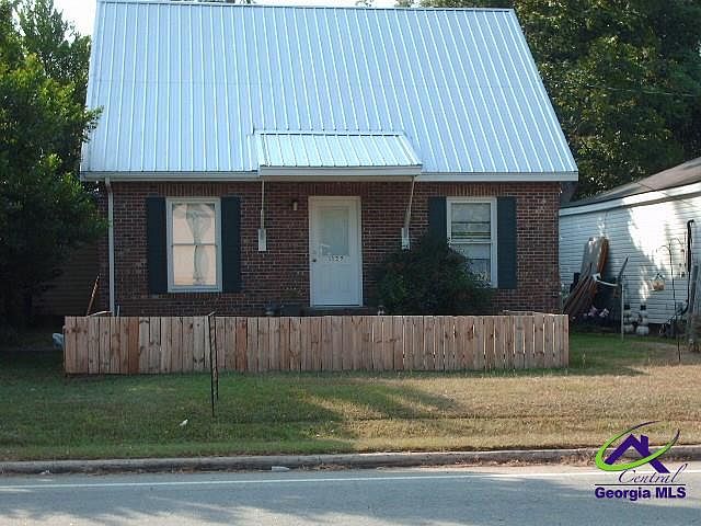 1st image of 1129 Macon Rd