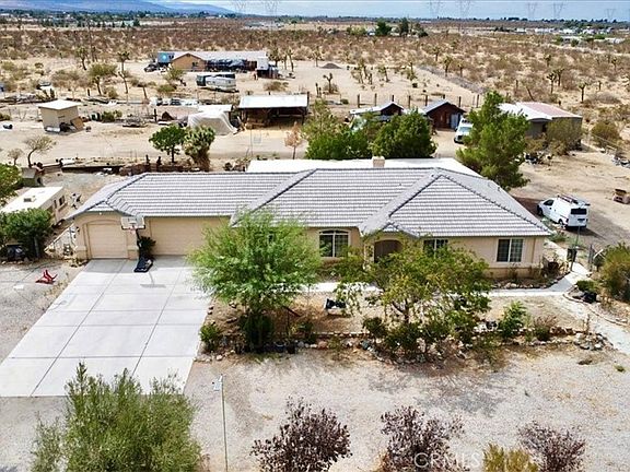 2nd image of 12008 Sierra Vista Rd