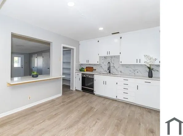 621 Collingswood Dr, Corpus Christi, TX 78412