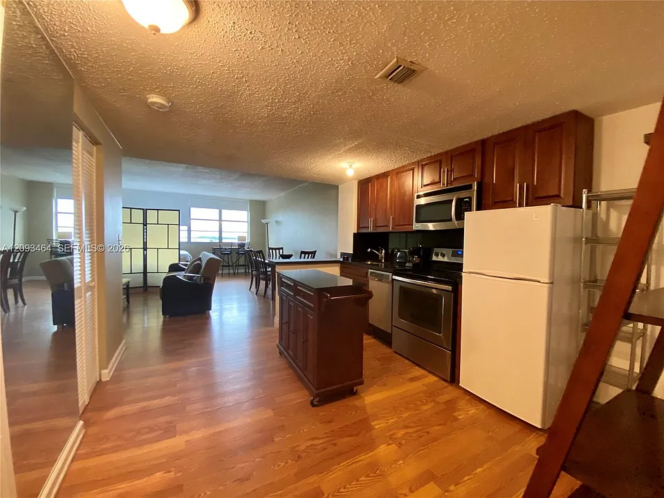 801 Brickell Bay Dr #769