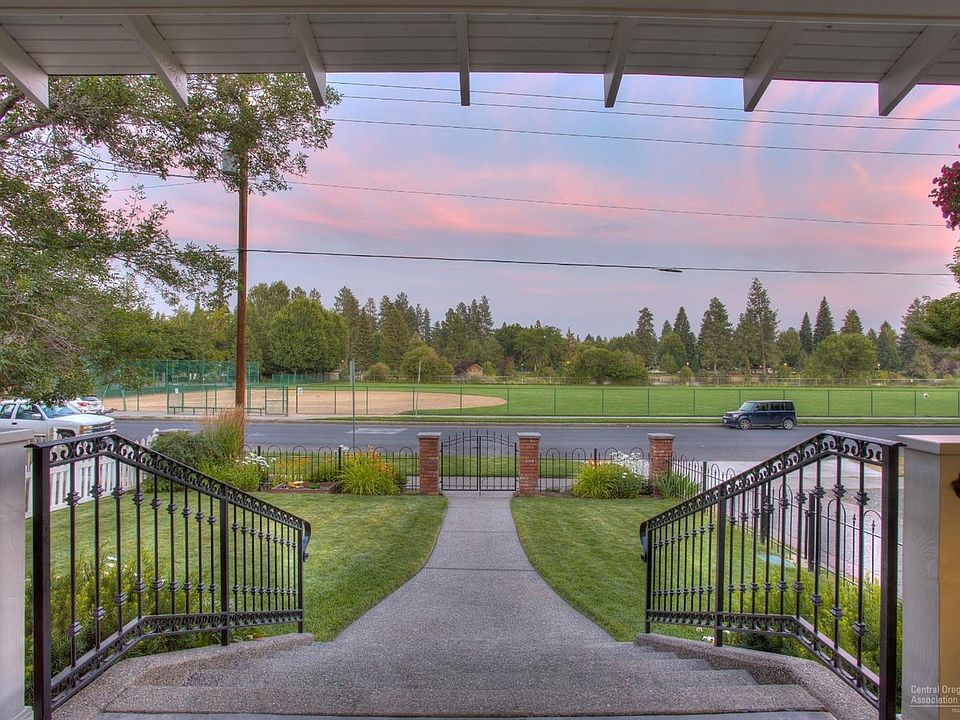 1355 NW Harmon Blvd, Bend, OR 97703 | Zillow