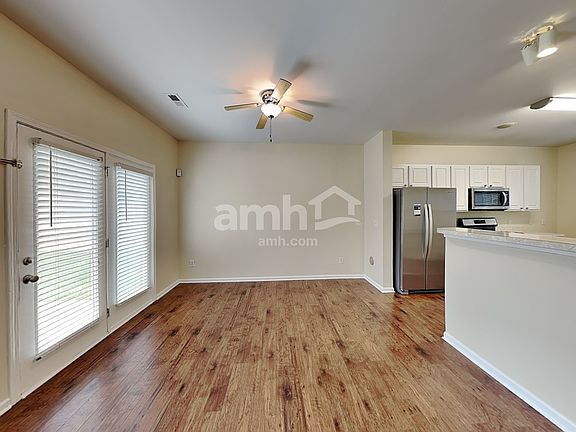 5th image of 11109 Aprilia Ln