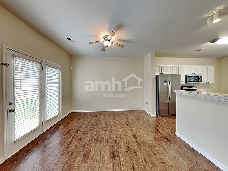 11109 Aprilia Ln — Photo 5