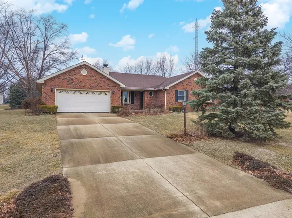 19710 Nottingham Dr, Downs, IL 61736