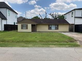 6625 Saxet St, Houston, TX 77055