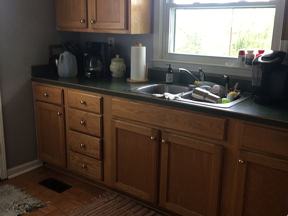 3rd image of 95 Rose Bay Ln