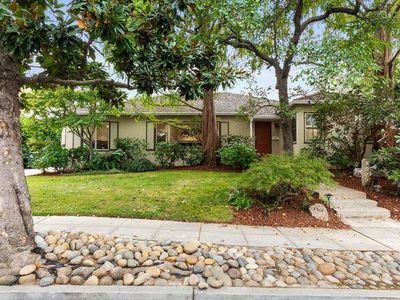 1361 Columbus Ave Burlingame Ca 94010 Zillow