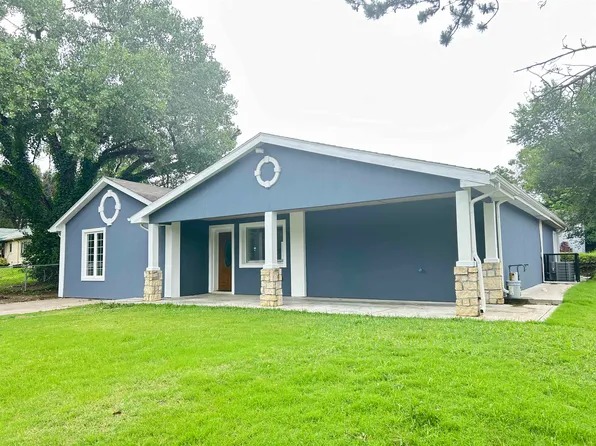 1544 Matlock Dr, Wichita, KS 67208