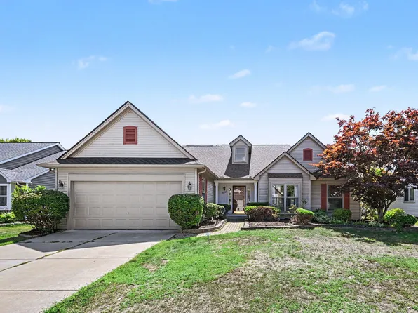 47186 Scarlet Dr S, Novi, MI 48374