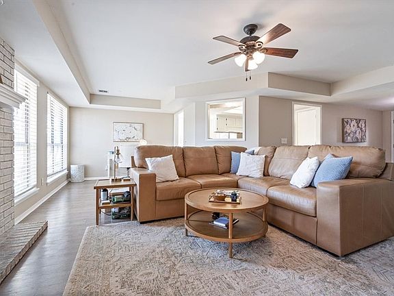 4th image of 1303 N Flamingo Rd