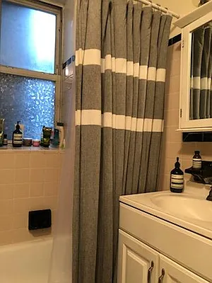 Rented by Mdrn Residential | media 5