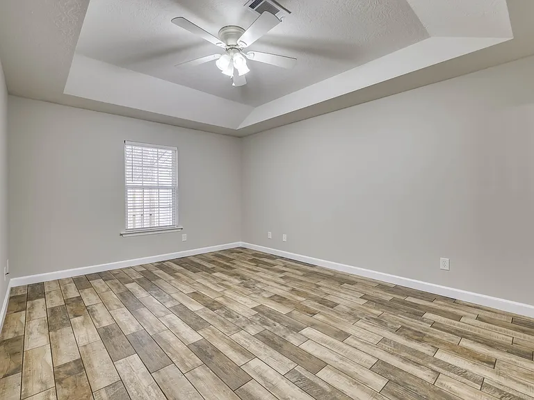 219 Lynbrook Way — Photo 17