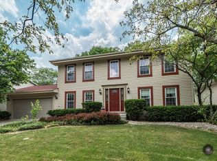 6528 Royal Glen Ct, Lisle, IL 60532