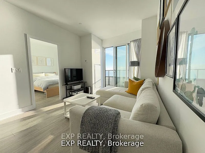 20 Shore Breeze Dr #2808 photo 1