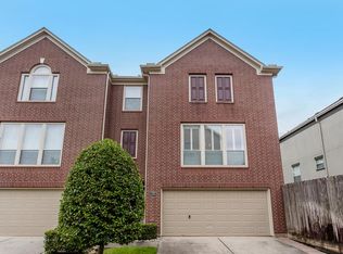 702 E Heights Hollow Ln, Houston, TX 77007