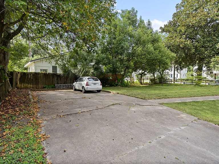 1002 Day Ave — Photo 17