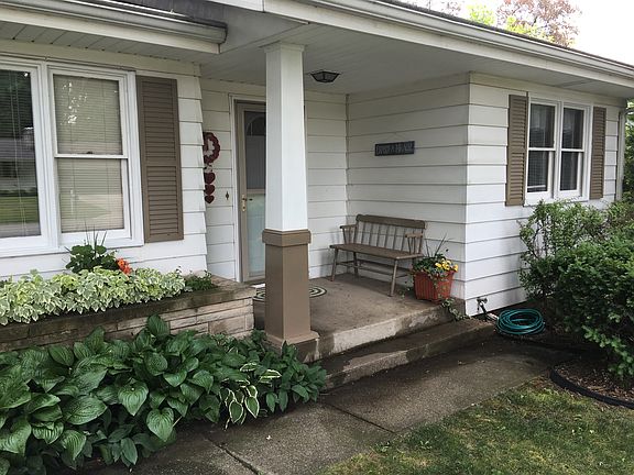 2nd image of 1907 Mayfield Dr