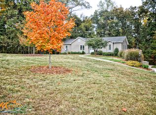 1885 Helmstetler Rd, Lexington, NC 27295