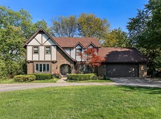 6301 Garfield Ave, Willowbrook, IL 60527