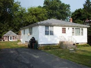 34782 N Robin Rd, Ingleside, IL 60041