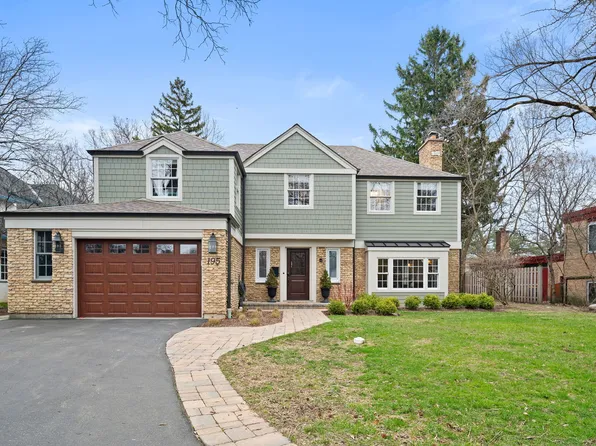 195 Lakeside Pl, Highland Park, IL 60035