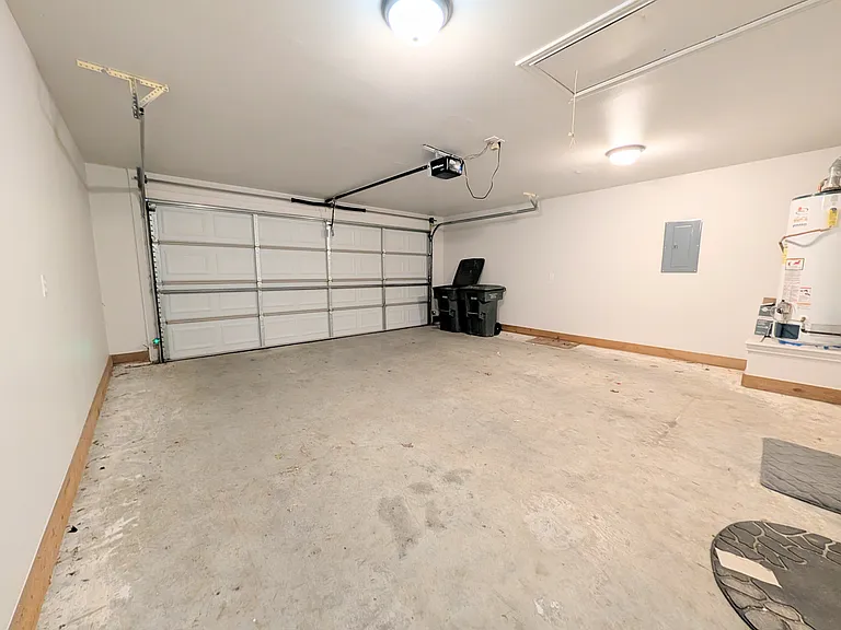 2944 W Old Farmington Rd — Photo 14
