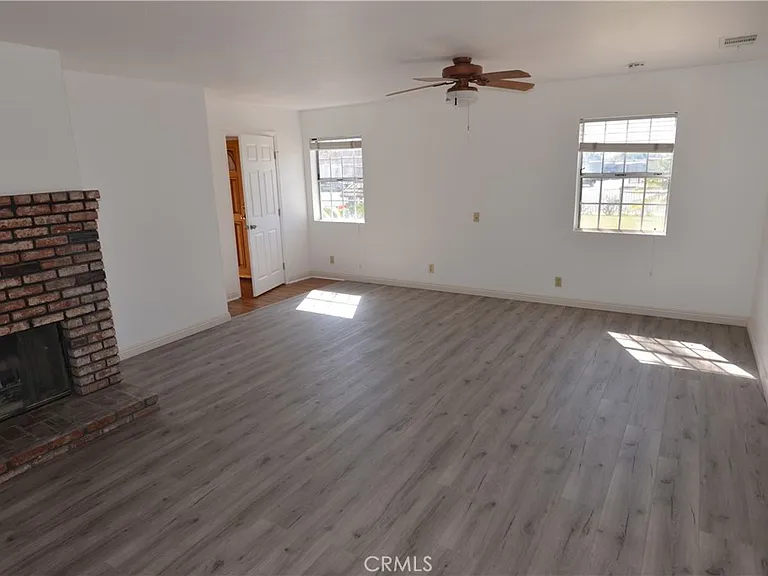 3061 Madison Ave — Photo 10