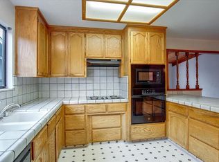 2010 Clearview Dr, Hollister, CA