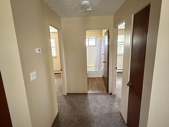 5th image of 355 Meadowbrook Ave APT 4