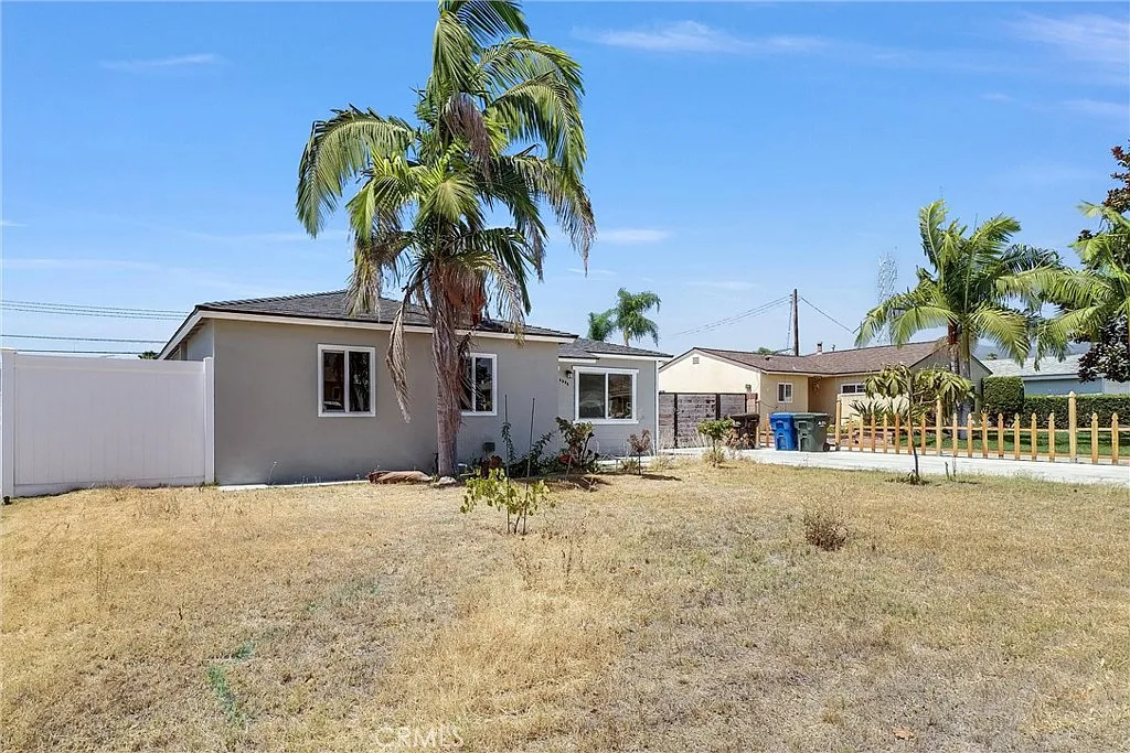 3 bed, 948 sqft, $3,500 — Photo 3
