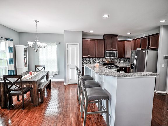 4th image of 12936 White Pine Way