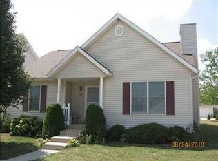 1403 Montgomery St, Normal, IL 61761