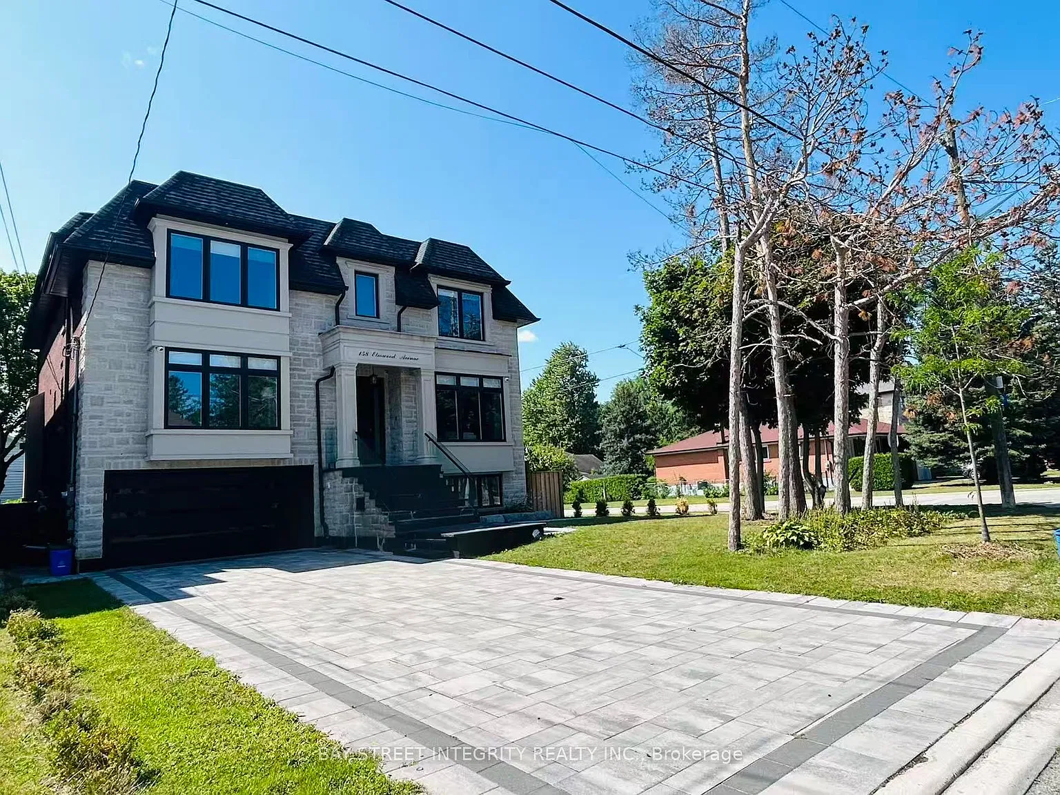 4 bed, $5,500 — Photo 1