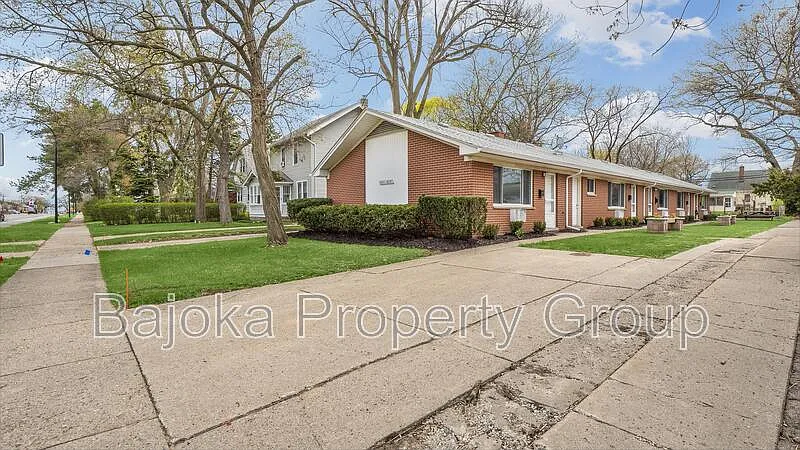 1 bed, 1.0 bath, 550 sqft, $1,350 — Photo 1