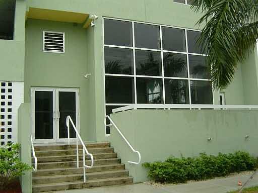 3rd image of 816 NW 11th St #C-1