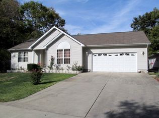 11230 E Hutchison Rd, Mount Vernon, IL 62864