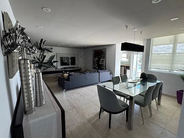 1386 Avenue San Ignacio #611 — Photo 3