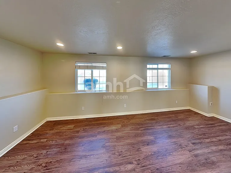 173 Apple Ave — Photo 6
